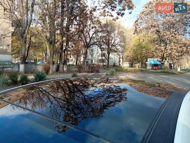 Белый Хендай Соната, объемом двигателя 2.4 л и пробегом 218 тыс. км за 6800 $, фото 21 на Automoto.ua