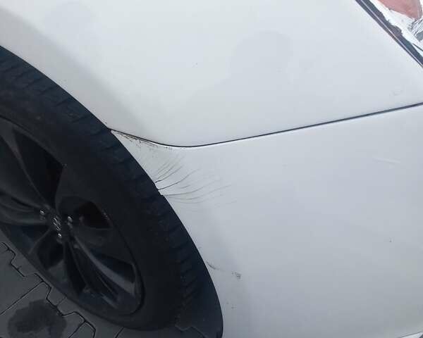 Белый Хендай Соната, объемом двигателя 2.36 л и пробегом 171 тыс. км за 8300 $, фото 18 на Automoto.ua