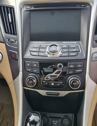 Белый Хендай Соната, объемом двигателя 2.4 л и пробегом 230 тыс. км за 10700 $, фото 23 на Automoto.ua