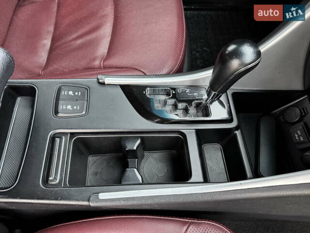 Белый Хендай Соната, объемом двигателя 2.36 л и пробегом 98 тыс. км за 12200 $, фото 12 на Automoto.ua