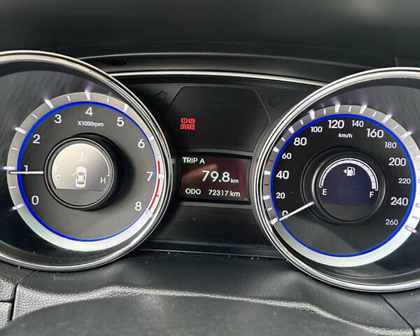 Белый Хендай Соната, объемом двигателя 2 л и пробегом 78 тыс. км за 10000 $, фото 10 на Automoto.ua