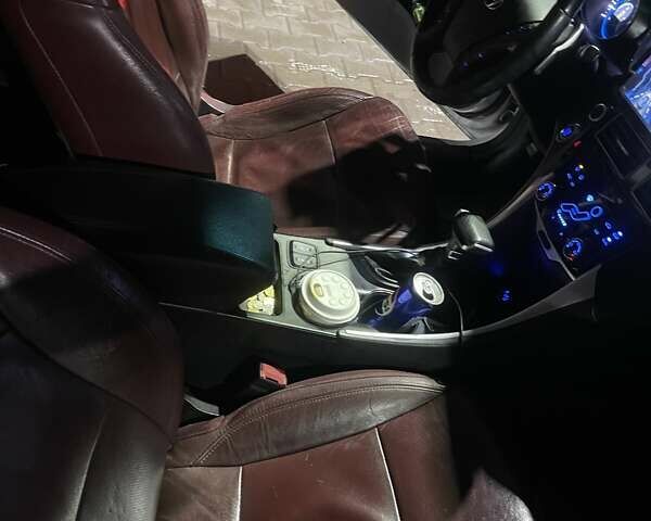 Білий Хендай Соната, об'ємом двигуна 2 л та пробігом 250 тис. км за 8500 $, фото 6 на Automoto.ua