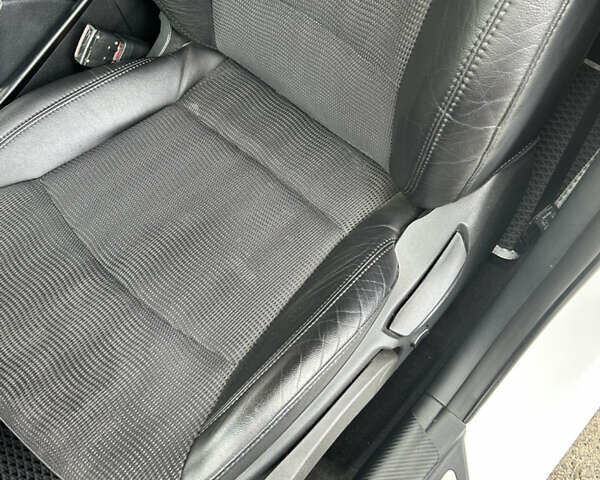 Белый Хендай Соната, объемом двигателя 2 л и пробегом 81 тыс. км за 10000 $, фото 8 на Automoto.ua