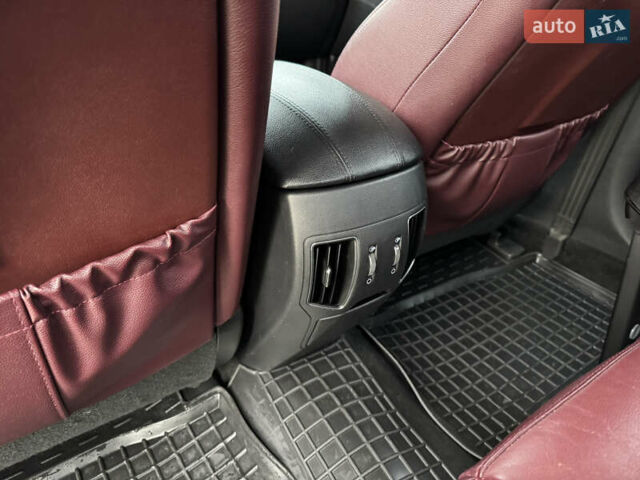 Белый Хендай Соната, объемом двигателя 2.36 л и пробегом 98 тыс. км за 12200 $, фото 18 на Automoto.ua