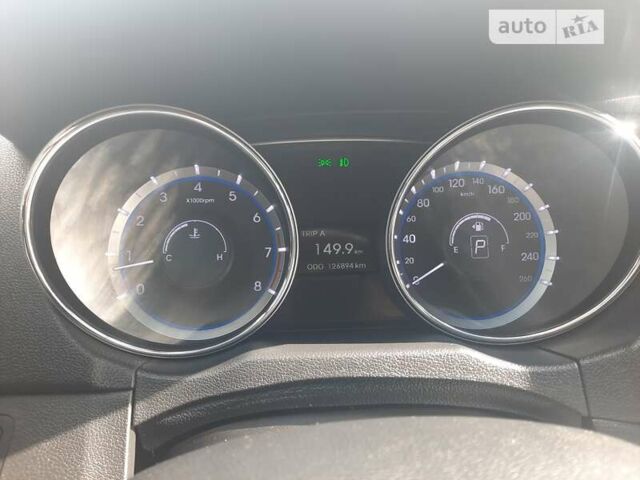Білий Хендай Соната, об'ємом двигуна 2.4 л та пробігом 140 тис. км за 11000 $, фото 15 на Automoto.ua