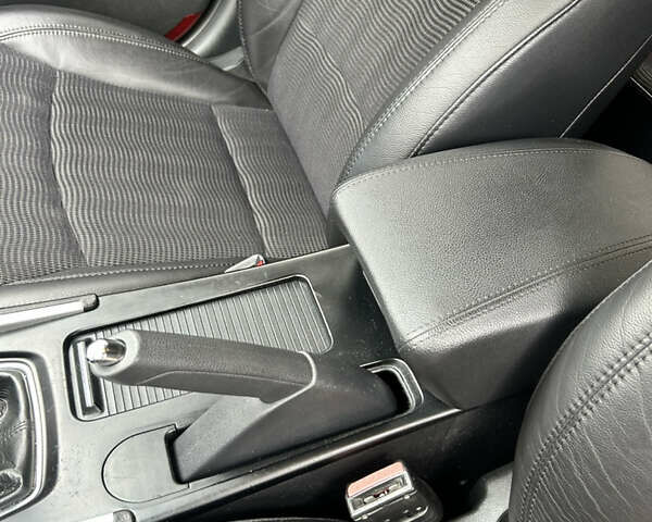 Белый Хендай Соната, объемом двигателя 2 л и пробегом 81 тыс. км за 10000 $, фото 16 на Automoto.ua