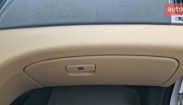 Белый Хендай Соната, объемом двигателя 2.4 л и пробегом 230 тыс. км за 10700 $, фото 27 на Automoto.ua