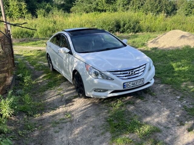 Белый Хендай Соната, объемом двигателя 2 л и пробегом 23 тыс. км за 7000 $, фото 3 на Automoto.ua