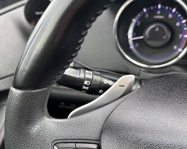 Белый Хендай Соната, объемом двигателя 2.36 л и пробегом 153 тыс. км за 9200 $, фото 30 на Automoto.ua