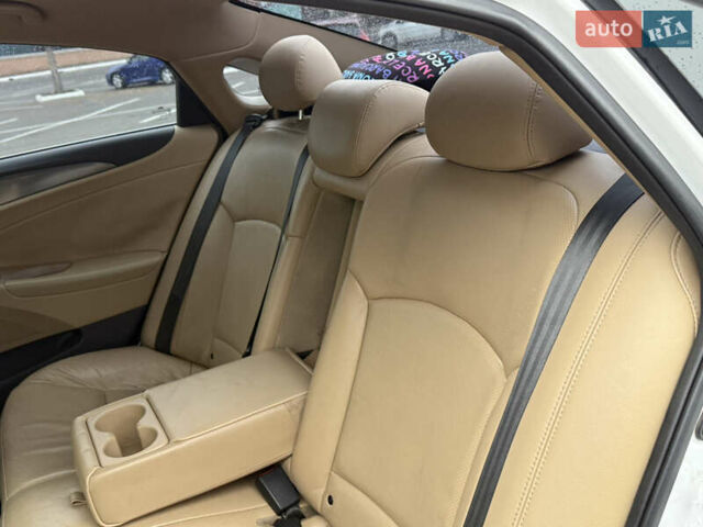 Белый Хендай Соната, объемом двигателя 2.36 л и пробегом 150 тыс. км за 10300 $, фото 29 на Automoto.ua