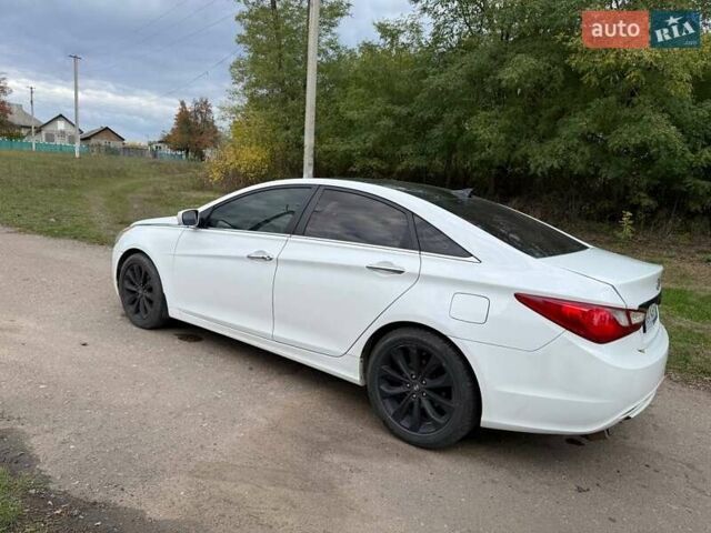 Білий Хендай Соната, об'ємом двигуна 2.36 л та пробігом 222 тис. км за 7700 $, фото 5 на Automoto.ua