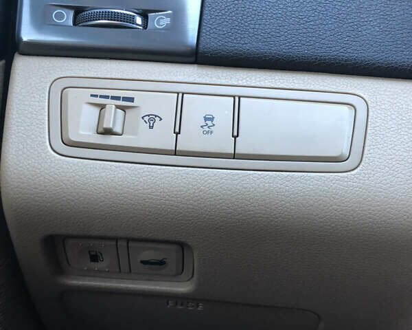 Білий Хендай Соната, об'ємом двигуна 2.4 л та пробігом 170 тис. км за 10501 $, фото 18 на Automoto.ua