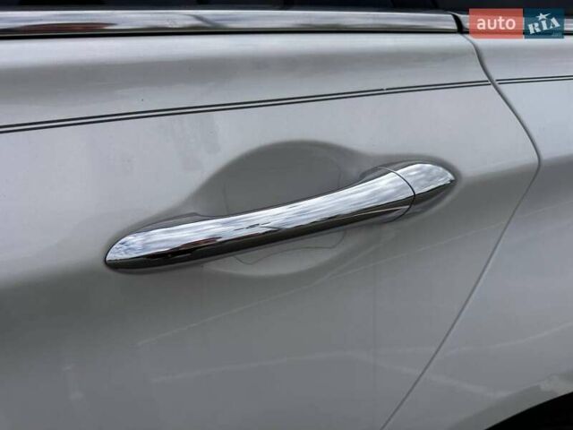 Белый Хендай Соната, объемом двигателя 2.36 л и пробегом 153 тыс. км за 9200 $, фото 11 на Automoto.ua