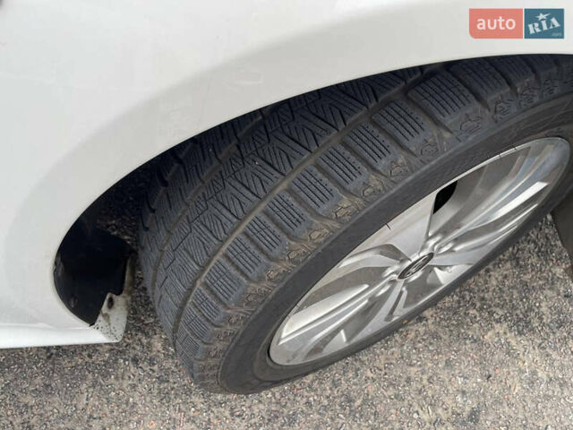 Білий Хендай Соната, об'ємом двигуна 2.4 л та пробігом 150 тис. км за 9900 $, фото 13 на Automoto.ua