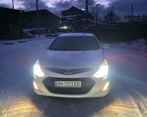 Белый Хендай Соната, объемом двигателя 2.37 л и пробегом 302 тыс. км за 9800 $, фото 6 на Automoto.ua
