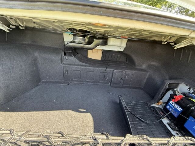 Белый Хендай Соната, объемом двигателя 2.4 л и пробегом 368 тыс. км за 7900 $, фото 11 на Automoto.ua