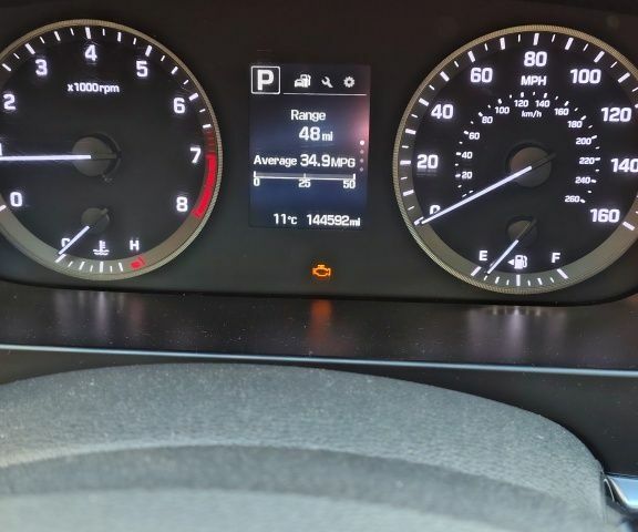 Белый Хендай Соната, объемом двигателя 2.4 л и пробегом 220 тыс. км за 7900 $, фото 7 на Automoto.ua