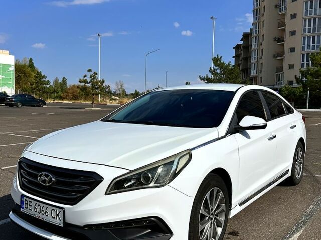 Білий Хендай Соната, об'ємом двигуна 2.4 л та пробігом 174 тис. км за 10000 $, фото 1 на Automoto.ua