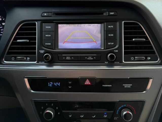 Белый Хендай Соната, объемом двигателя 2.4 л и пробегом 160 тыс. км за 9599 $, фото 22 на Automoto.ua