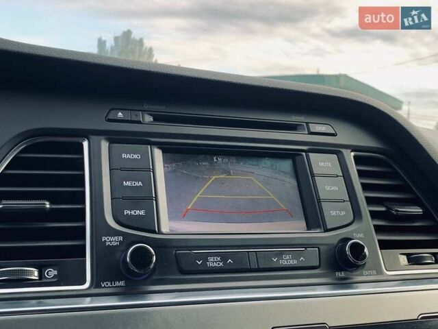 Белый Хендай Соната, объемом двигателя 2 л и пробегом 135 тыс. км за 11799 $, фото 34 на Automoto.ua