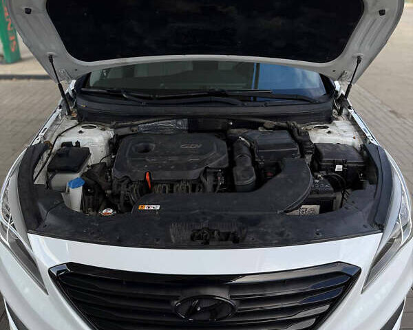 Хендай Соната 2014 у Дніпро (Дніпропетровську) на Automoto.ua Білий Хендай Соната, об'ємом двигуна 2.36 л та пробігом 160 тис. км за 9599 $, фото 35 на Automoto.ua