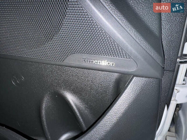 Білий Хендай Соната, об'ємом двигуна 2.4 л та пробігом 115 тис. км за 11000 $, фото 13 на Automoto.ua