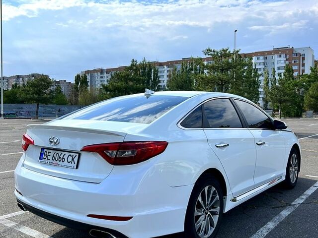 Білий Хендай Соната, об'ємом двигуна 2.4 л та пробігом 174 тис. км за 10000 $, фото 3 на Automoto.ua