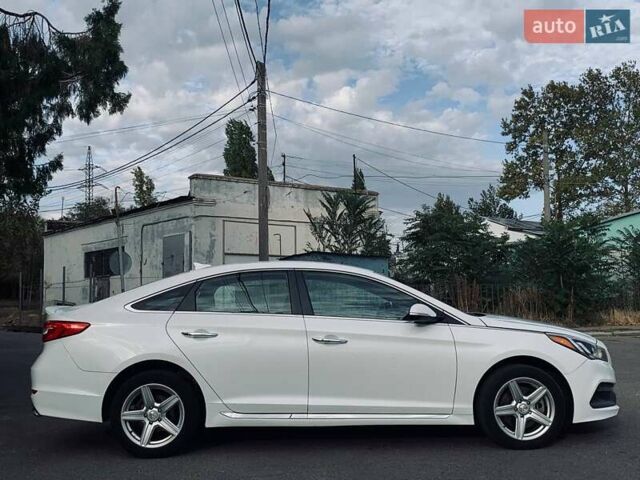 Белый Хендай Соната, объемом двигателя 2 л и пробегом 135 тыс. км за 11799 $, фото 12 на Automoto.ua