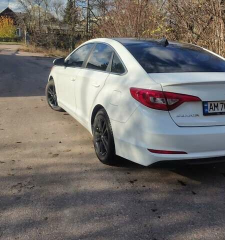 Белый Хендай Соната, объемом двигателя 2.4 л и пробегом 225 тыс. км за 7150 $, фото 6 на Automoto.ua