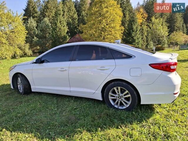 Білий Хендай Соната, об'ємом двигуна 2.4 л та пробігом 210 тис. км за 8999 $, фото 4 на Automoto.ua