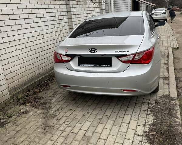 Білий Хендай Соната, об'ємом двигуна 2 л та пробігом 260 тис. км за 5000 $, фото 5 на Automoto.ua