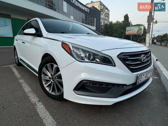 Білий Хендай Соната, об'ємом двигуна 2.4 л та пробігом 115 тис. км за 11000 $, фото 2 на Automoto.ua