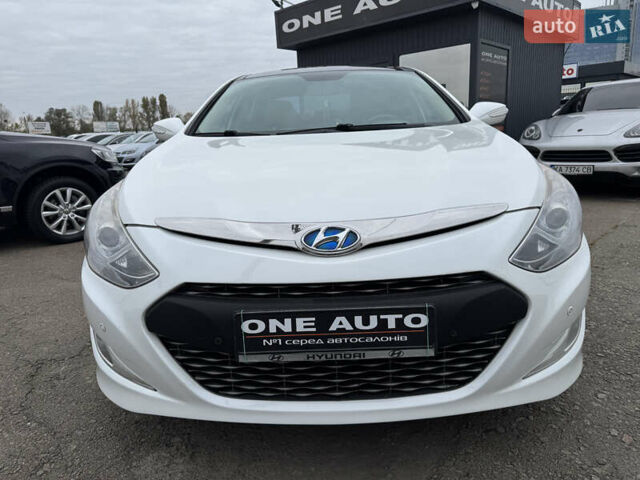 Білий Хендай Соната, об'ємом двигуна 2.36 л та пробігом 212 тис. км за 9990 $, фото 3 на Automoto.ua