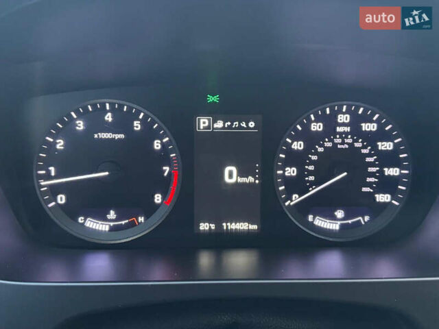 Білий Хендай Соната, об'ємом двигуна 2.4 л та пробігом 115 тис. км за 11000 $, фото 16 на Automoto.ua