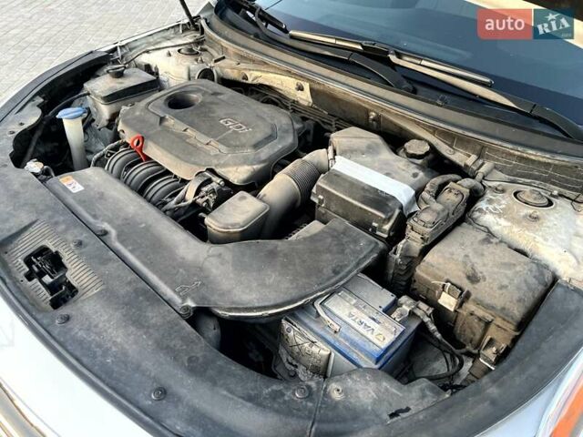 Білий Хендай Соната, об'ємом двигуна 2.36 л та пробігом 144 тис. км за 10900 $, фото 35 на Automoto.ua