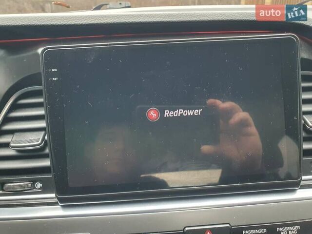 Белый Хендай Соната, объемом двигателя 2.36 л и пробегом 235 тыс. км за 11000 $, фото 21 на Automoto.ua