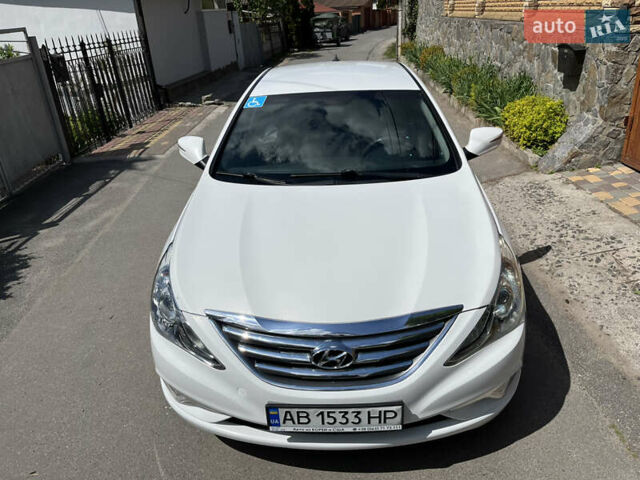 Білий Хендай Соната, об'ємом двигуна 2 л та пробігом 410 тис. км за 8000 $, фото 9 на Automoto.ua
