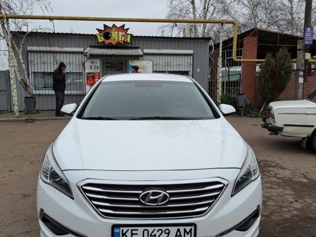 Белый Хендай Соната, объемом двигателя 2.4 л и пробегом 100 тыс. км за 7850 $, фото 7 на Automoto.ua