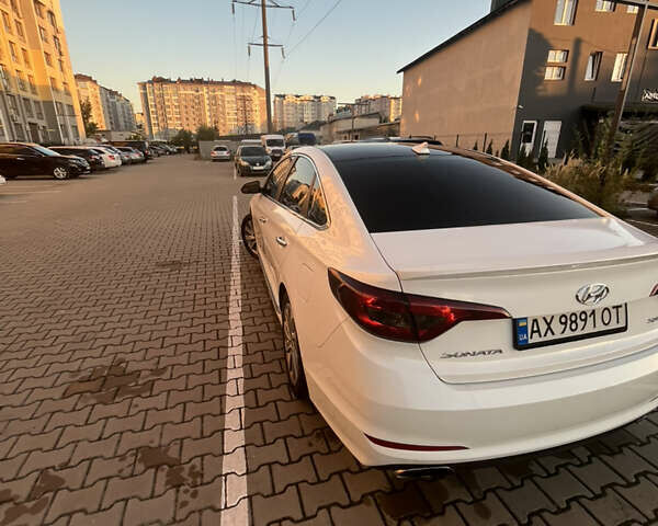 Белый Хендай Соната, объемом двигателя 2.36 л и пробегом 132 тыс. км за 10600 $, фото 28 на Automoto.ua