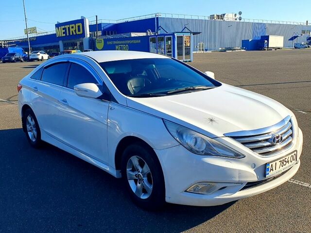 Білий Хендай Соната, об'ємом двигуна 2 л та пробігом 0 тис. км за 6400 $, фото 1 на Automoto.ua