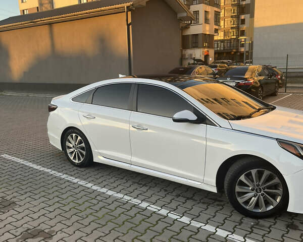 Белый Хендай Соната, объемом двигателя 2.36 л и пробегом 132 тыс. км за 10600 $, фото 9 на Automoto.ua