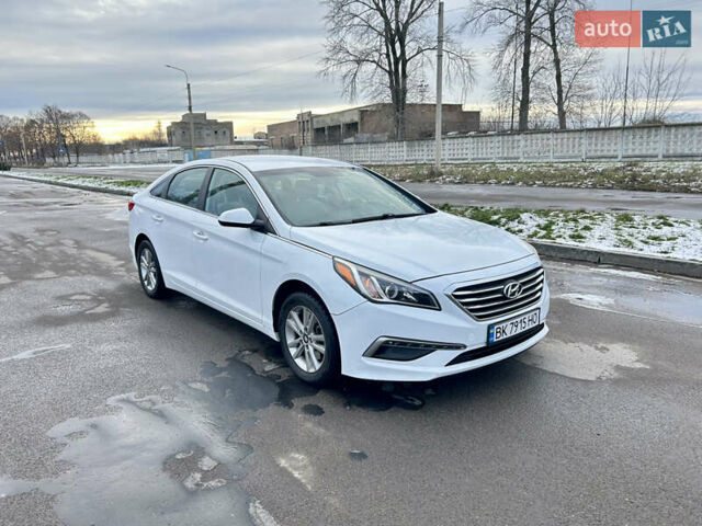 Белый Хендай Соната, объемом двигателя 2.4 л и пробегом 119 тыс. км за 10500 $, фото 5 на Automoto.ua