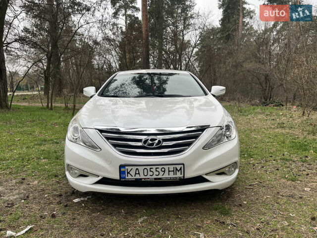 Белый Хендай Соната, объемом двигателя 2 л и пробегом 603 тыс. км за 7800 $, фото 17 на Automoto.ua