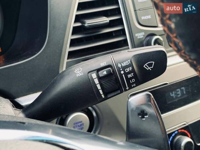 Белый Хендай Соната, объемом двигателя 2 л и пробегом 135 тыс. км за 11799 $, фото 32 на Automoto.ua