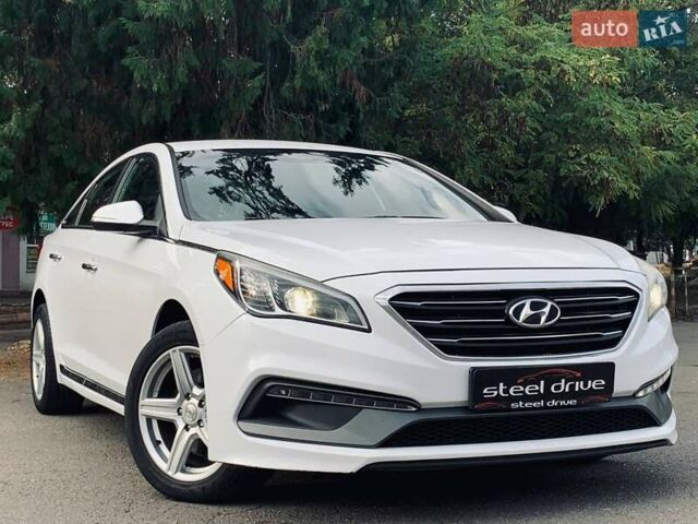 Белый Хендай Соната, объемом двигателя 2 л и пробегом 135 тыс. км за 11799 $, фото 16 на Automoto.ua