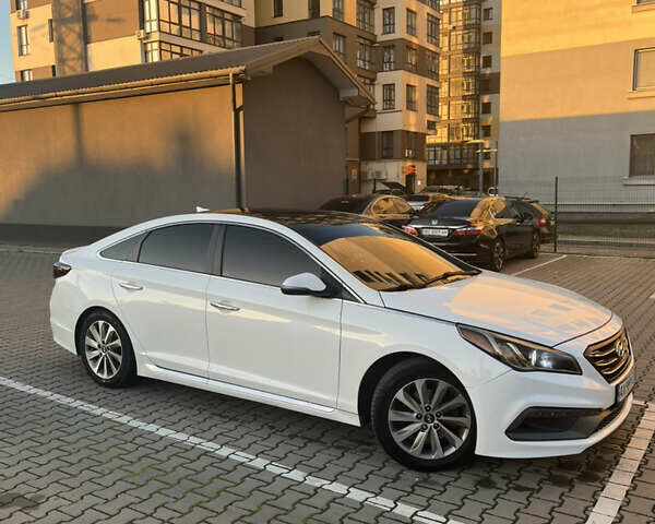 Белый Хендай Соната, объемом двигателя 2.36 л и пробегом 132 тыс. км за 10600 $, фото 10 на Automoto.ua