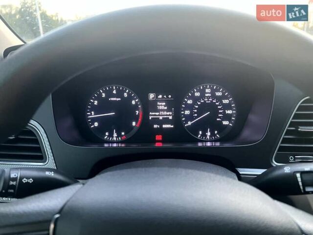 Білий Хендай Соната, об'ємом двигуна 2.36 л та пробігом 144 тис. км за 10900 $, фото 37 на Automoto.ua