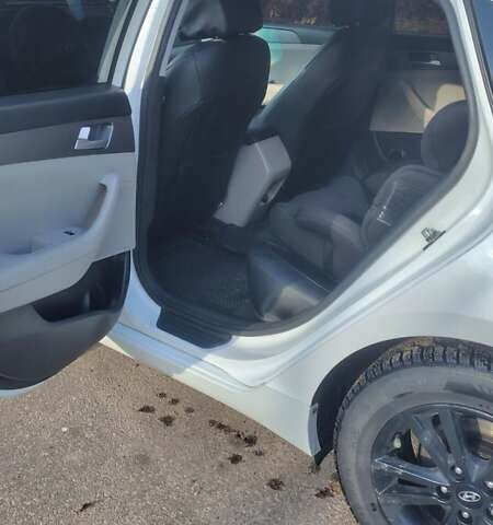 Білий Хендай Соната, об'ємом двигуна 2.36 л та пробігом 220 тис. км за 8100 $, фото 20 на Automoto.ua