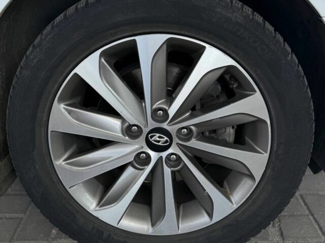 Белый Хендай Соната, объемом двигателя 2.4 л и пробегом 160 тыс. км за 9599 $, фото 23 на Automoto.ua