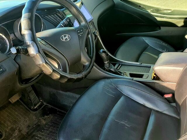 Білий Хендай Соната, об'ємом двигуна 2 л та пробігом 0 тис. км за 6400 $, фото 4 на Automoto.ua